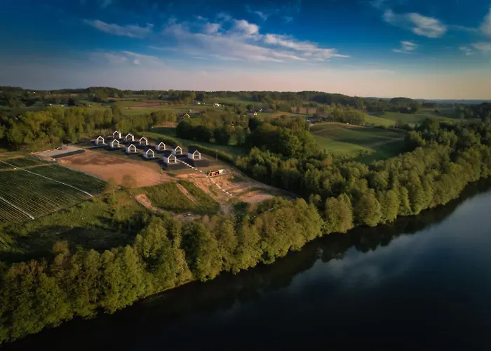 Radunskie Zacisze * Chmielno